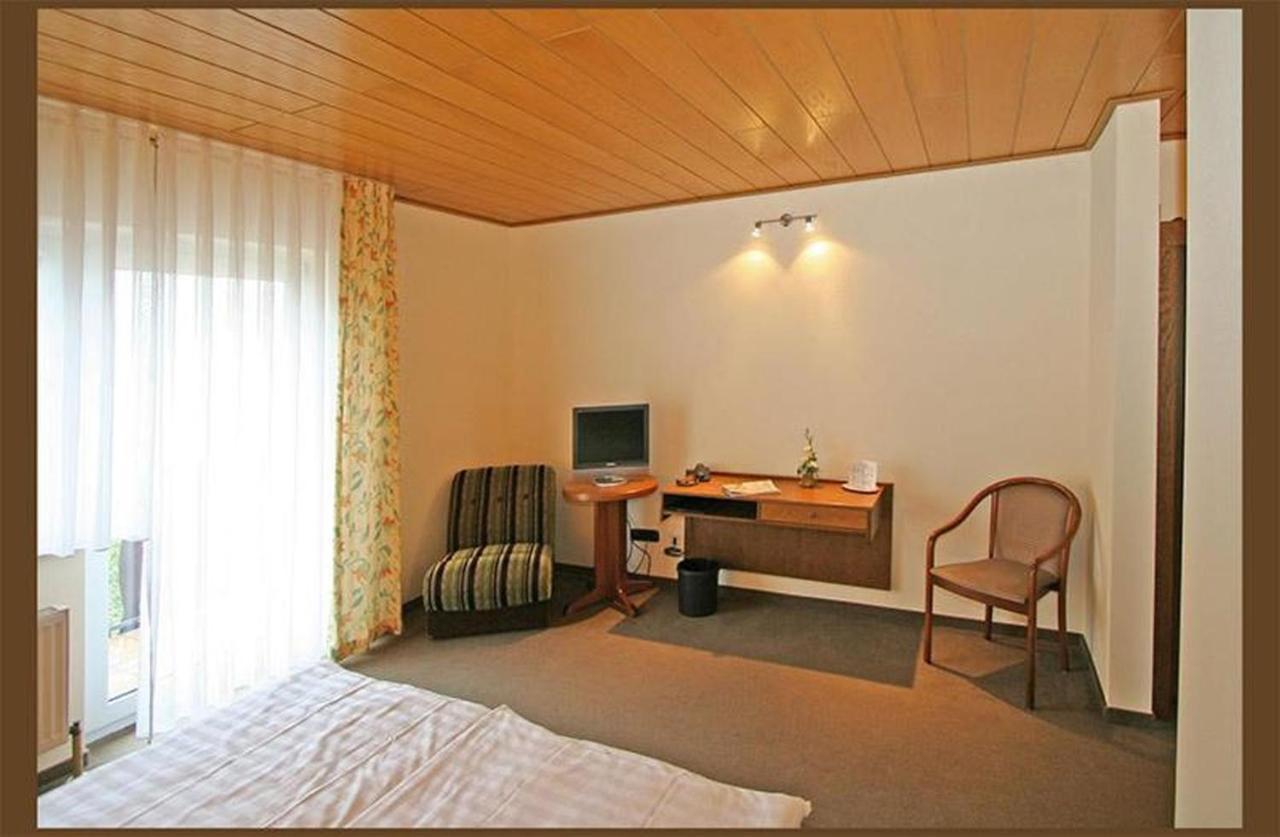 Hotel Zur Krone Ronneburg  Dış mekan fotoğraf