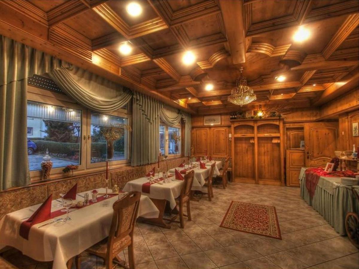 Hotel Zur Krone Ronneburg  Dış mekan fotoğraf